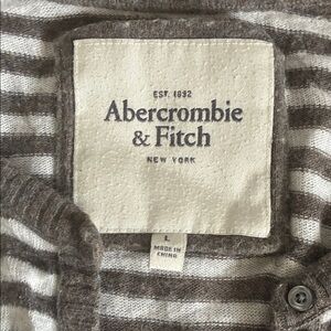 Abercrombie & Fitch gray and white Cream Knit Top